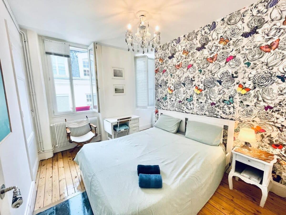 Roméo - Hôtel de ville - B&B
