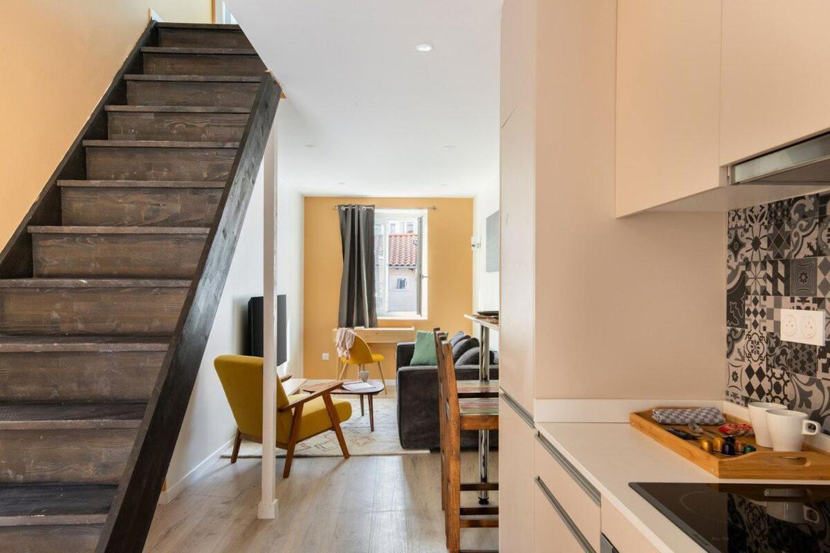 Beige Hospitalité - Agathe - Le nid Urbain - B&B Saint-Etienne