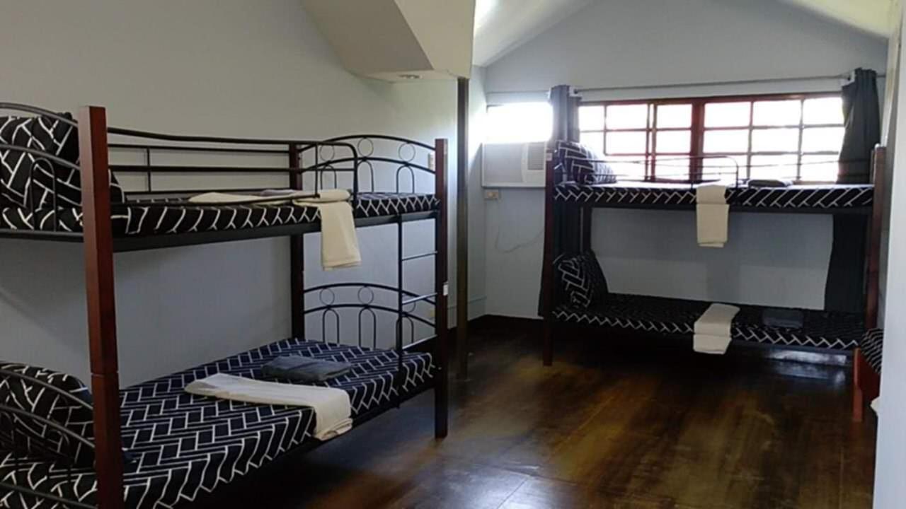 Bett im gemischten Schlafsaal mit 10 Betten