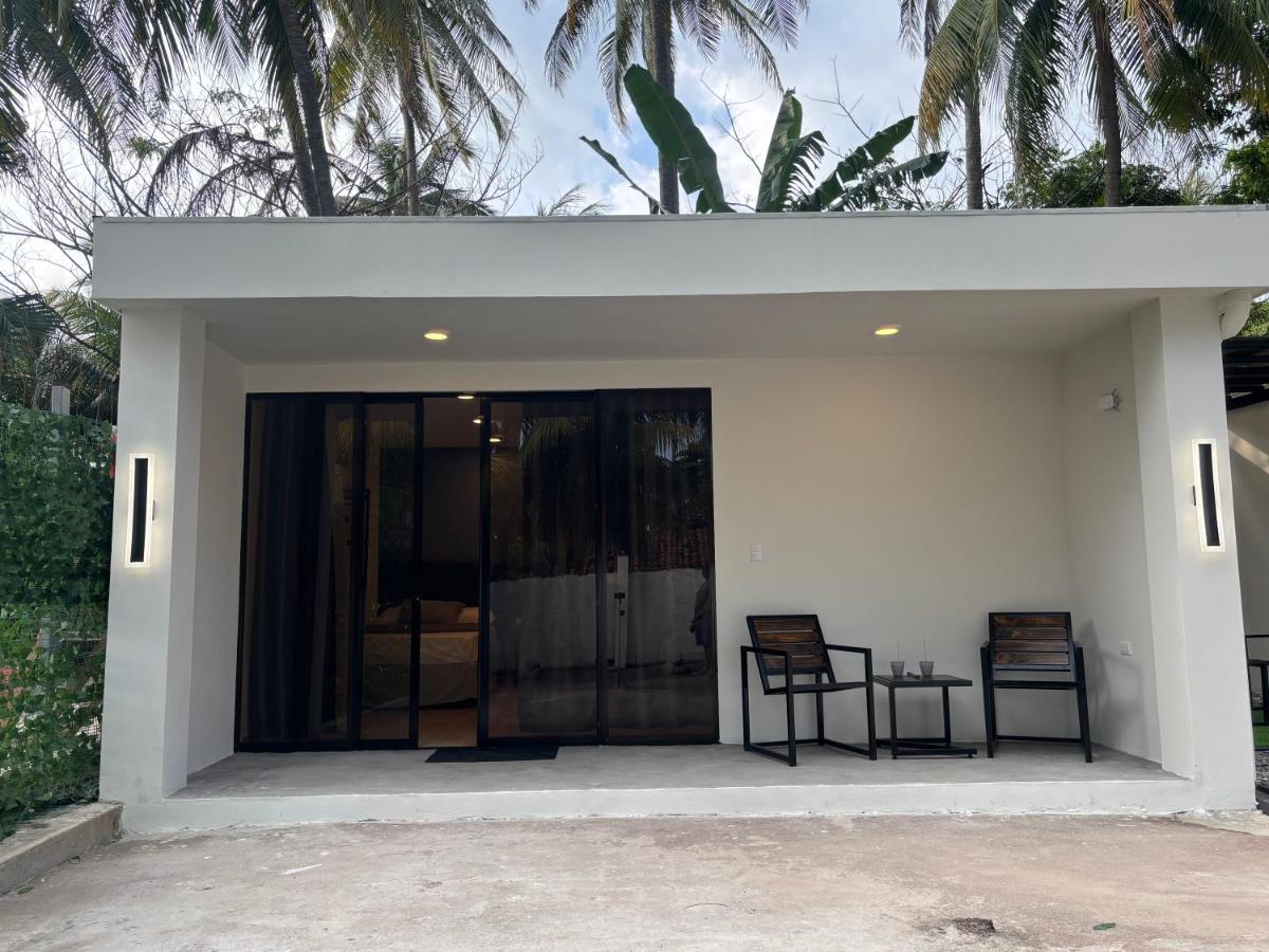 SunSal Garden Surf Hub - B&B