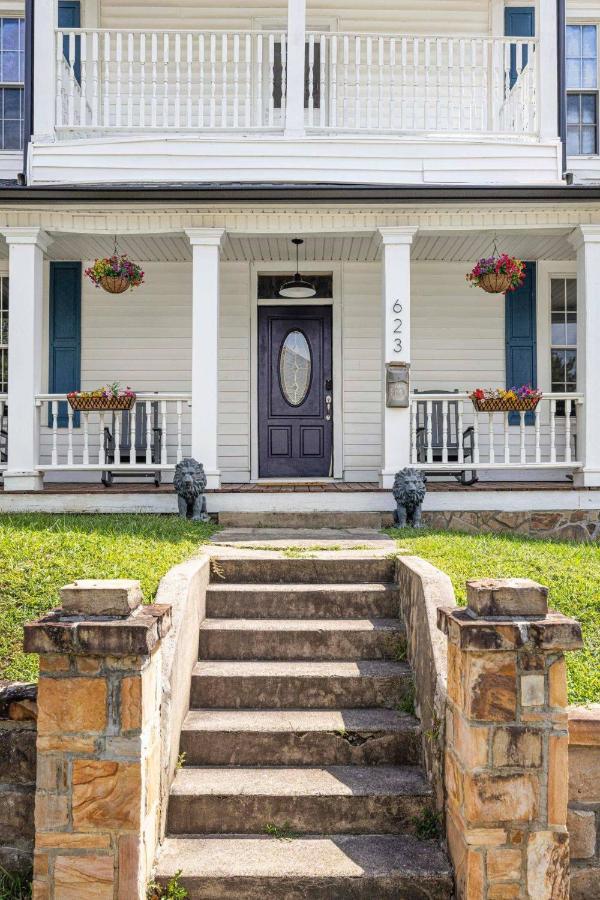 Sleep 10 * in this historic home in state streets - B&B Bristol