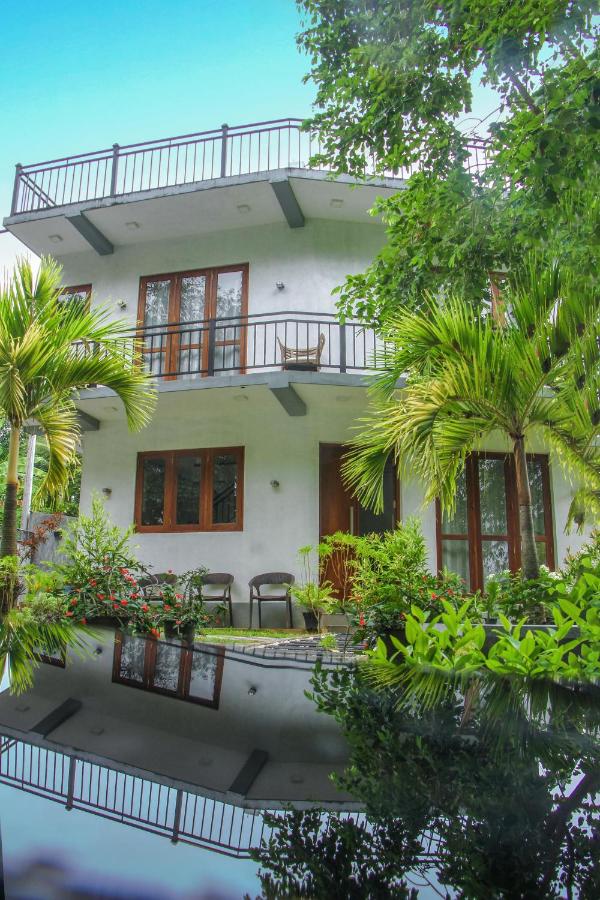 River Pearl Villa - Bed and Breakfast Seeduwa