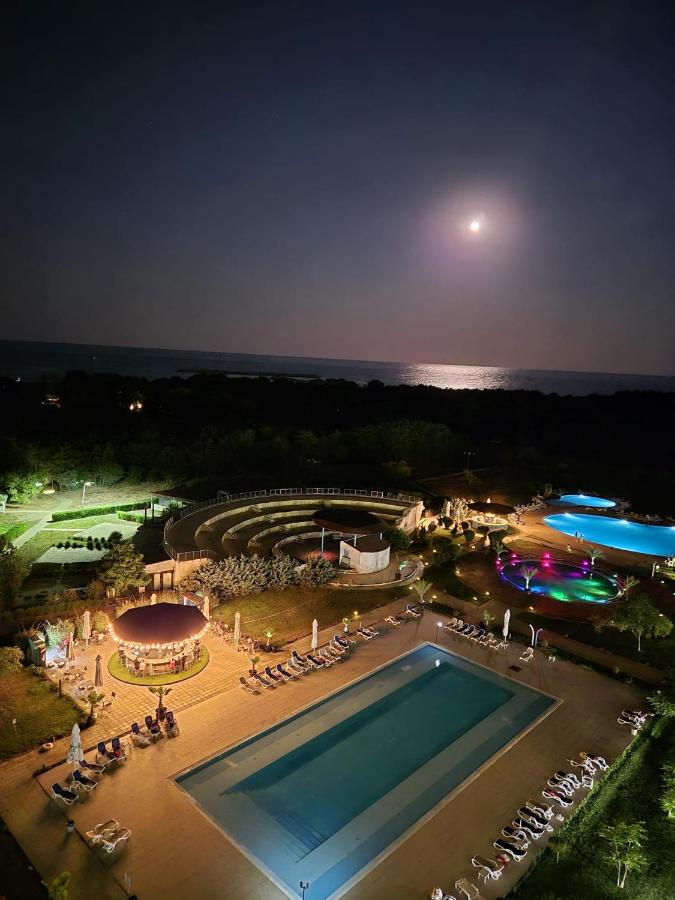 Tweepersoonskamer met Balkon en Uitzicht op Zee