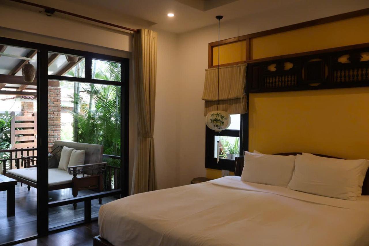 Junior Suite with Balcony