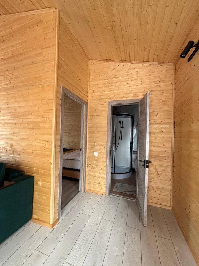 Deluxe Double Room (2 Adults + 1 Child)