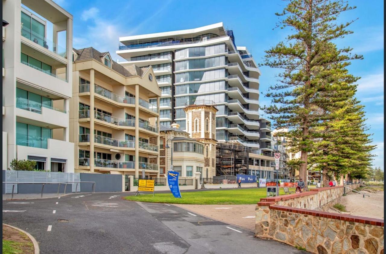 Seafield Tower Glenelg Apartment - B&B Glenelg