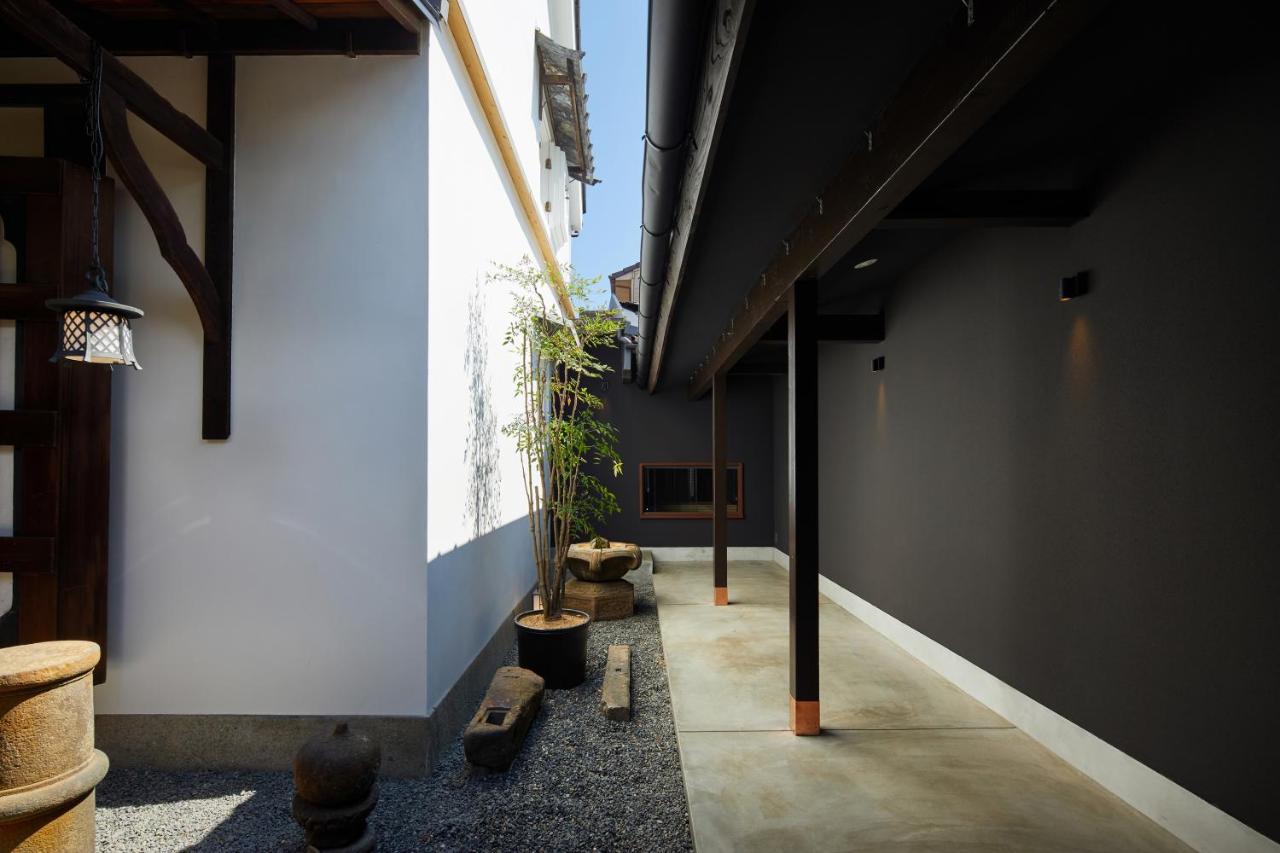 Double or Twin Room with Private Bathroom