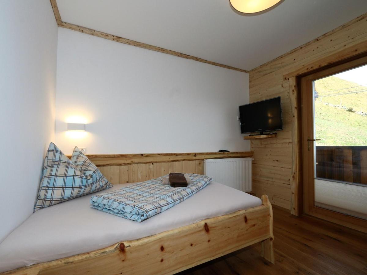 unique large alpine pasture in the middle of the Zillertal mountains - B&B