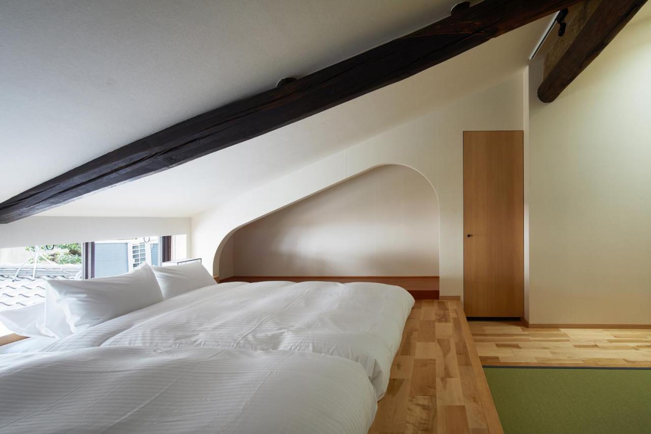 Double or Twin Room with Private Bathroom