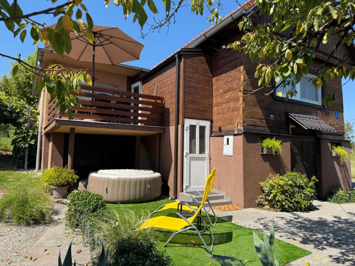 Apartman Sweet stay by Deda Ferda with jacuzzi - B&B