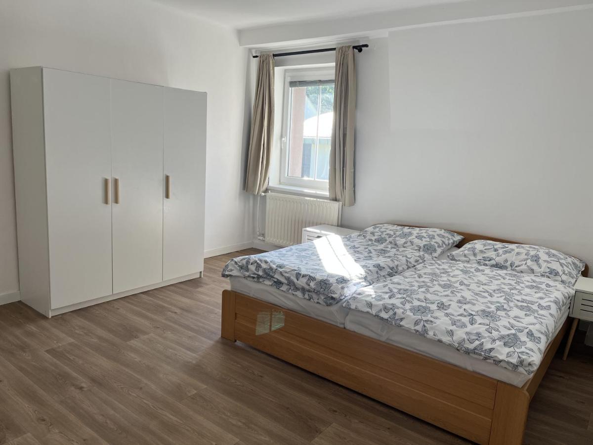 Rodinný apartmán mezi městem a horami - Ferienwohnung Reichenberg