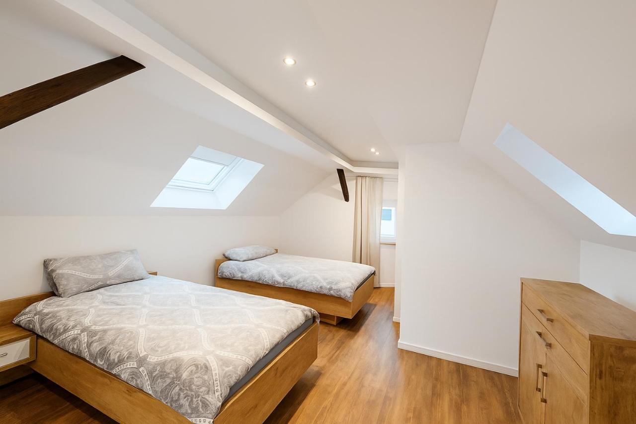 Deluxe Double Room (2 Adults + 1 Child)