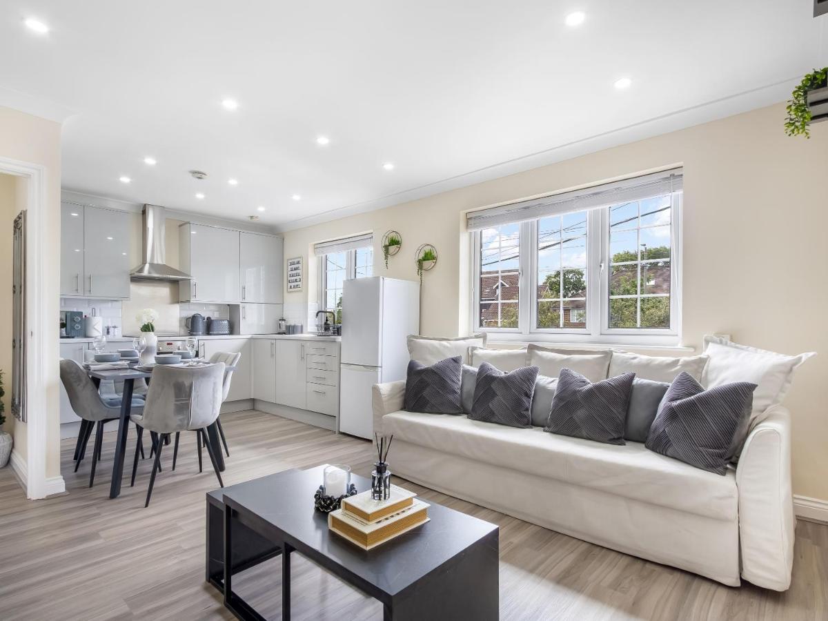 Lavish 1 Bedroom Apartment - Chambres d'hôtes Londres