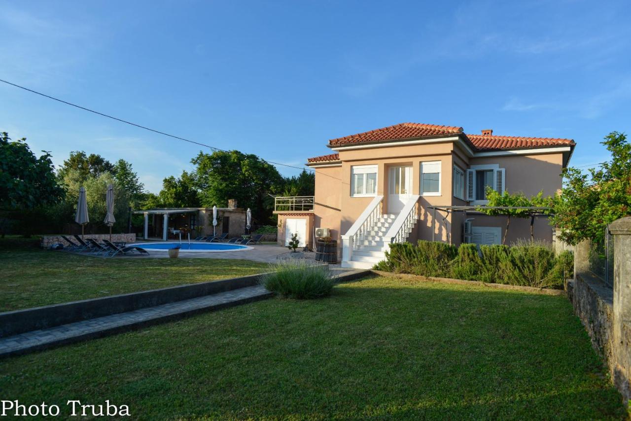 Apartment Villa Oliva - B&B Gostinjac