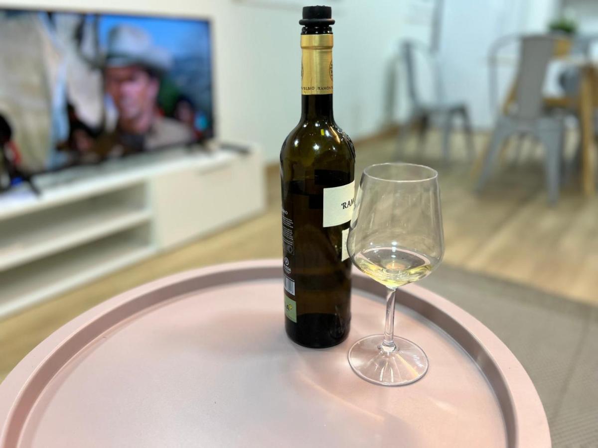 EL RINCÓN DEL MARQUÉS ÁTICO con aire acondicionado junto a Laurel - B&B Logroño