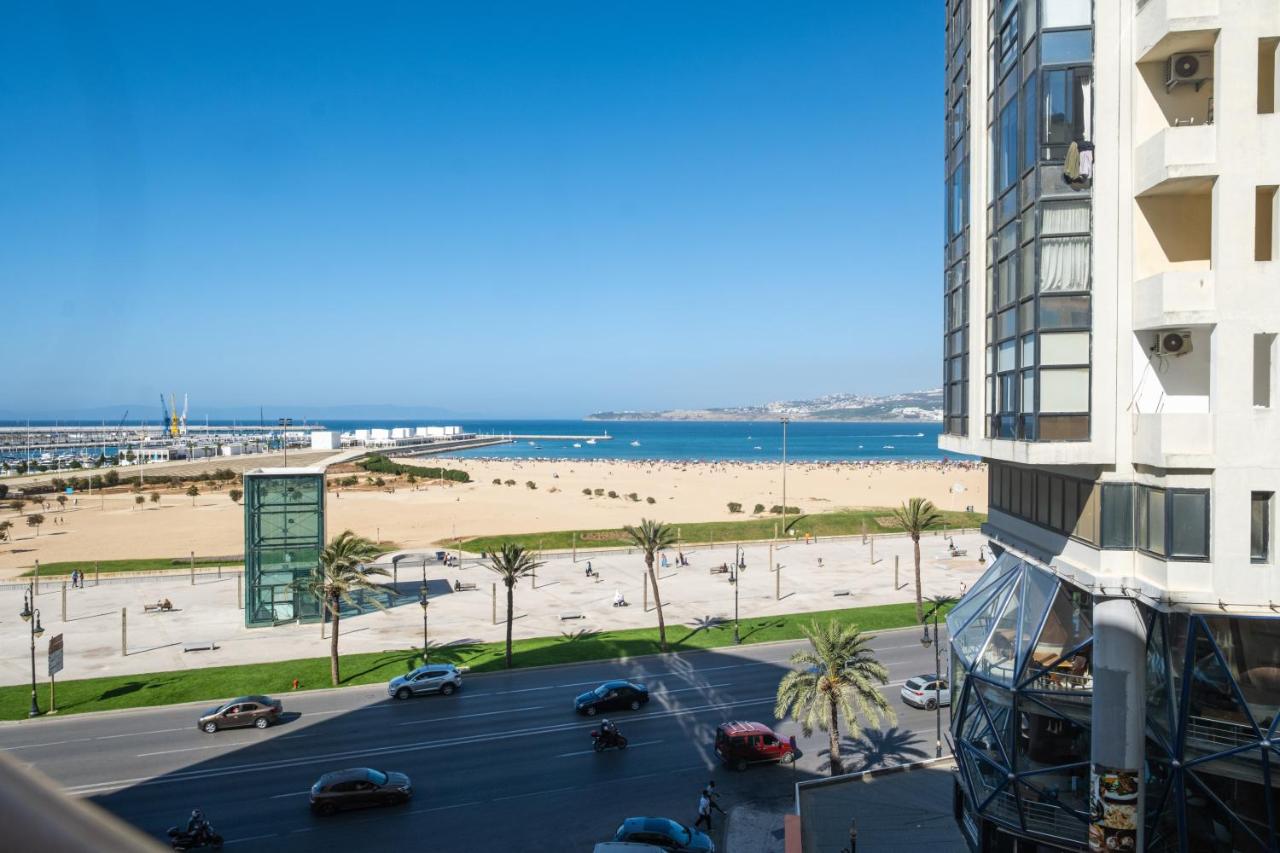Tanger Boulevard - Stylish & Elegant Sea View Apartment - Amazing Location - B&B