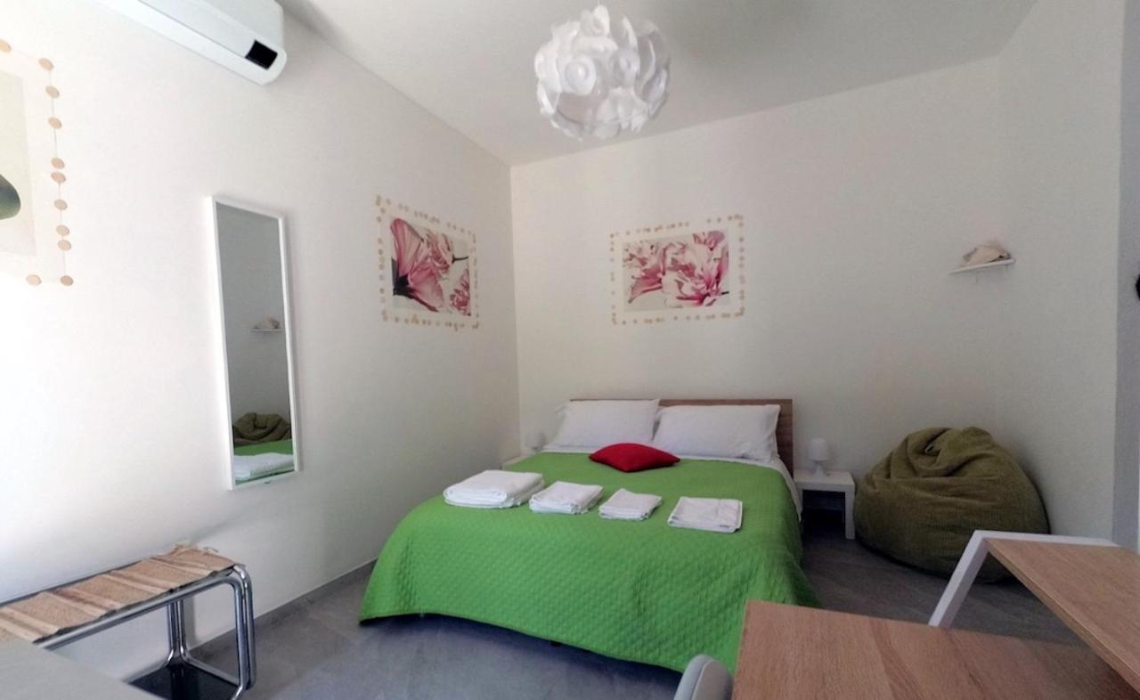 Triple Room with Garden View