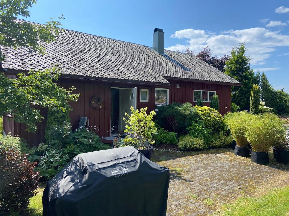 Fjord Home Near Preikestolen - B&B Strand
