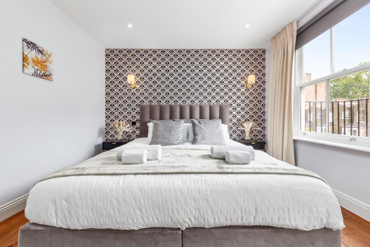 Two Modern Central London Apartments with AC Near Big Ben & Buckingham Palace - Bed and Breakfast Londen