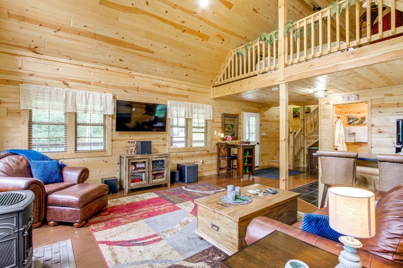 Idyllic Cabin in the Heart of Hocking Hills - B&B Rockbridge