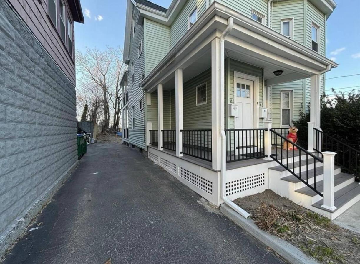 4BDR|Tufts|Train|Free Parking - B&B Winter Hill