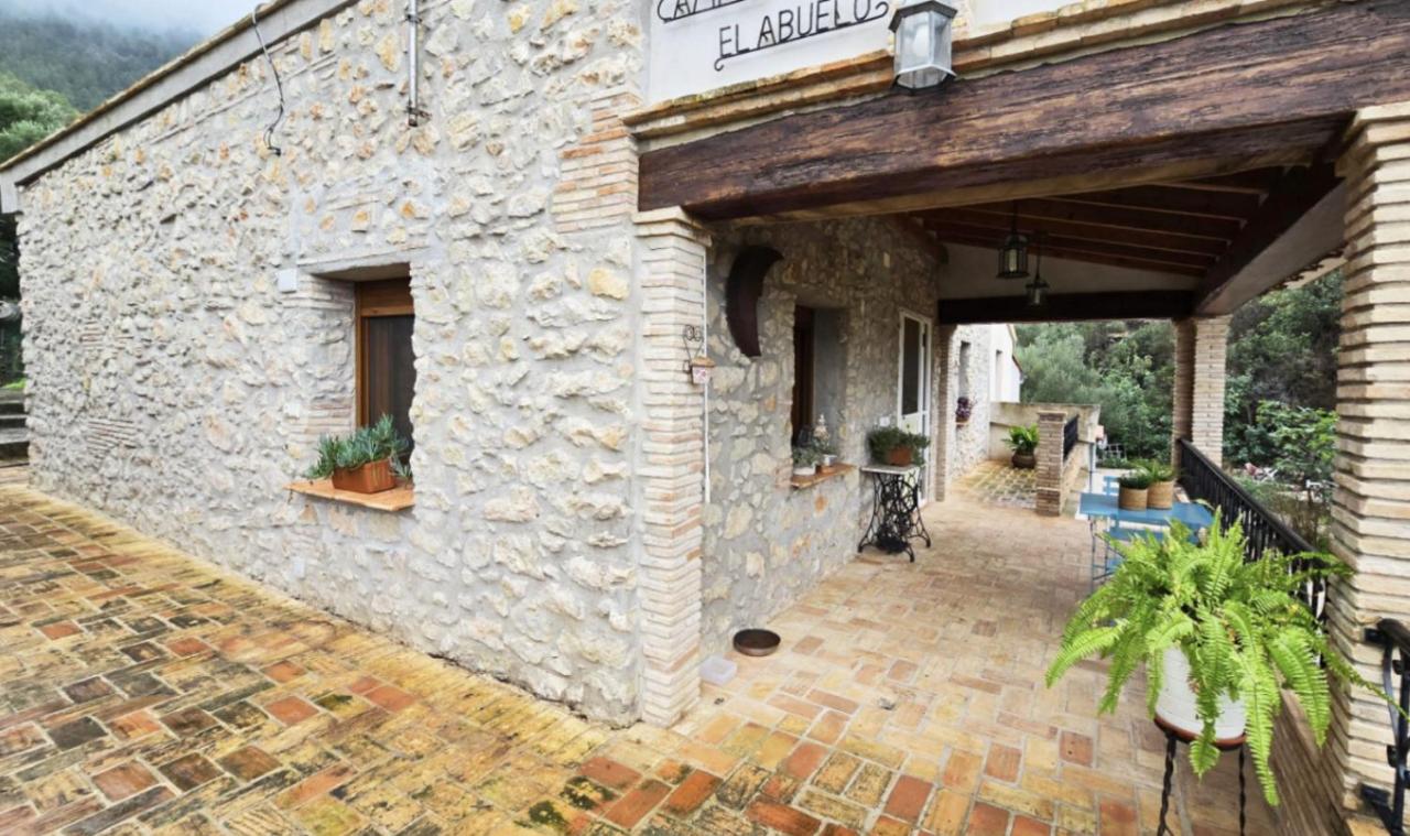 Campus el abuelo - B&B Denia