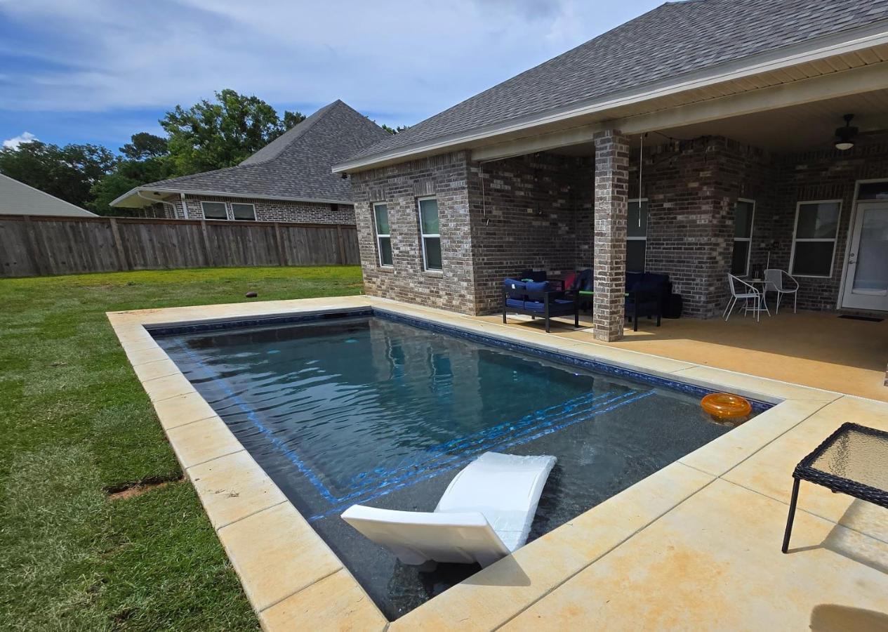 Home With Private Pool On Golf Course - B&B