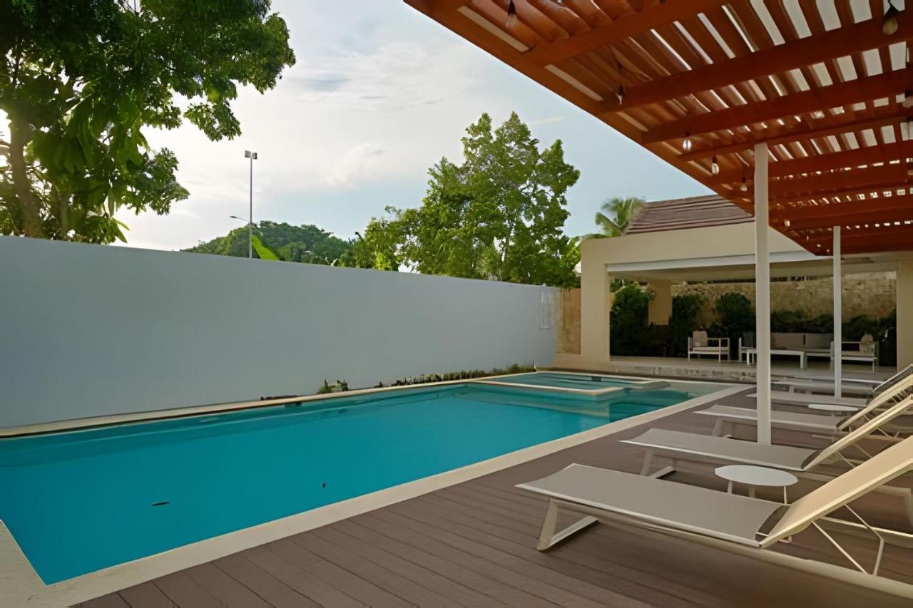 Beachside 1Bdrm Apt. Hidden Oasis with Pool & BBQ - Bed and Breakfast Juan Dolio