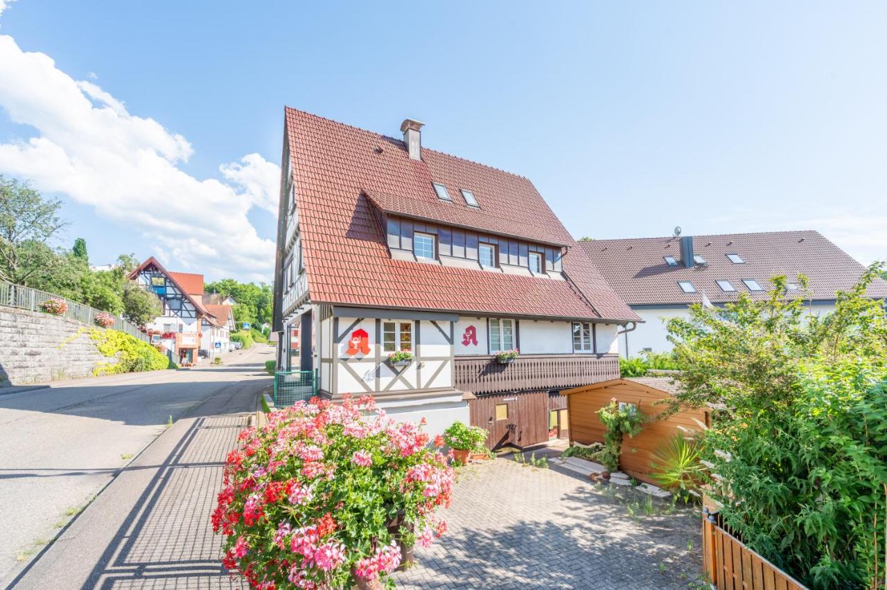 SCHUSTERjunge Homes I Zentrale Ferienwohnung I neu & modern I 2 Zimmer bis 4 Personen - B&B Sasbachwalden