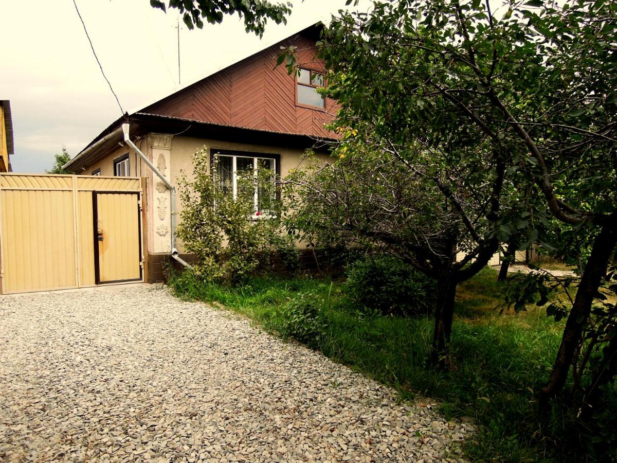 Arthouse - B&B Karakol