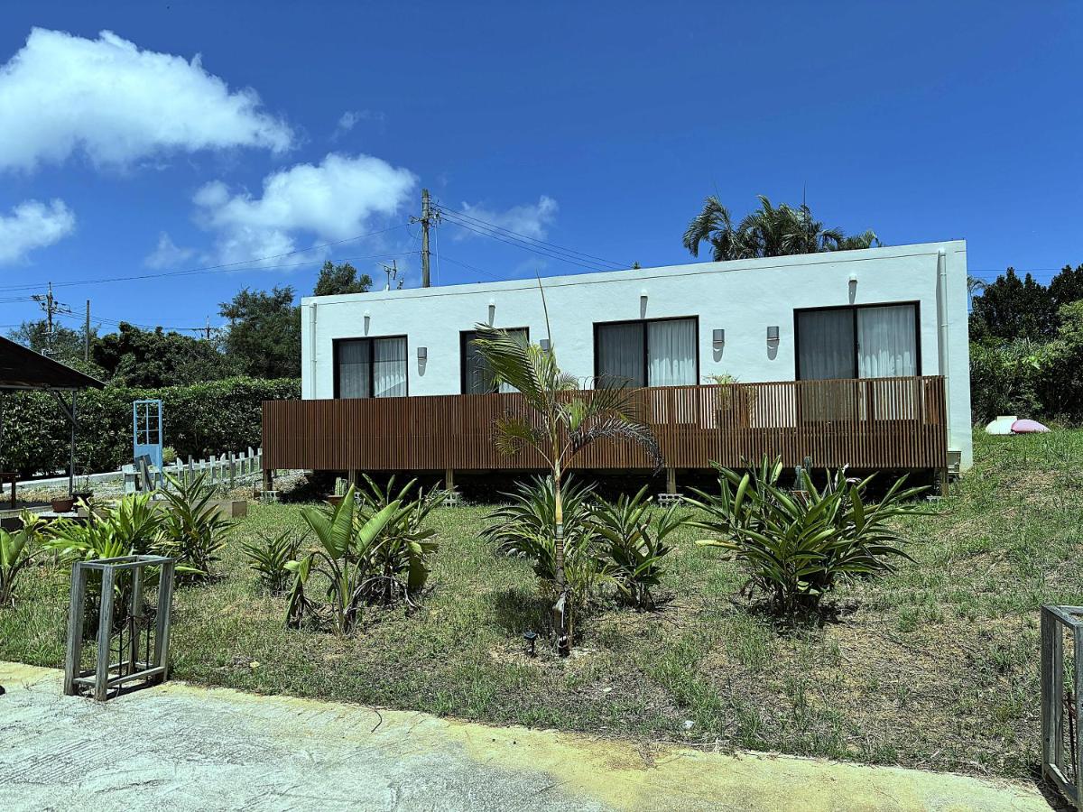 Nakijin Resort Guest House - B&B