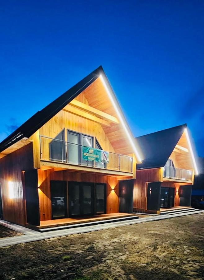 Modrzewiowe Domki przy Zalewie - Chambres d’hôtes Krasnobród