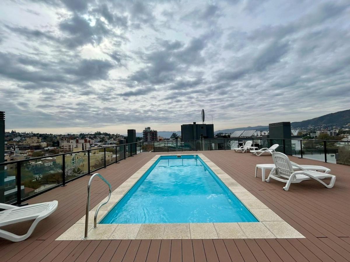 Flat with Pool, Gym & Great Views - Chambres d’hôtes Villa Carlos Paz