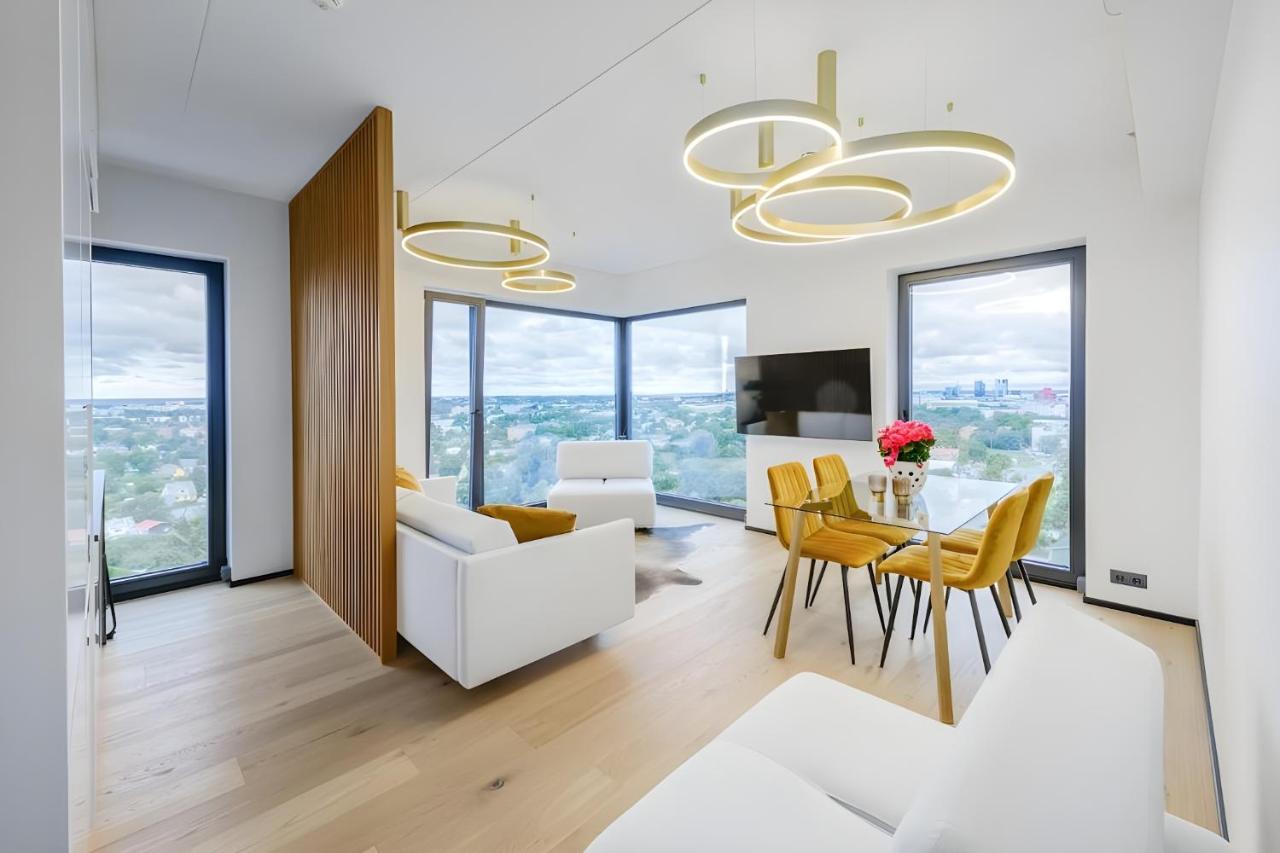 Luxury apartment, outstanding view, free parking in Tallinn ...