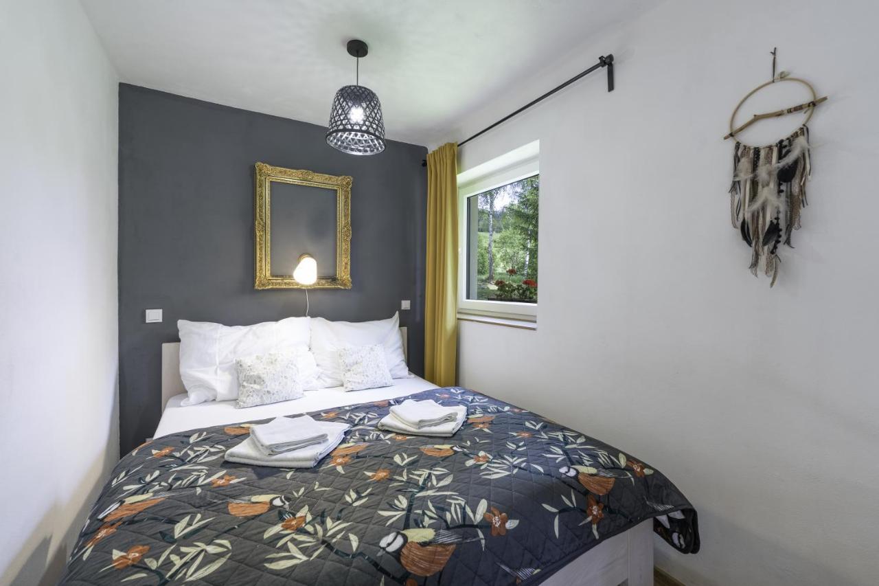 Deluxe Double Room with Shower