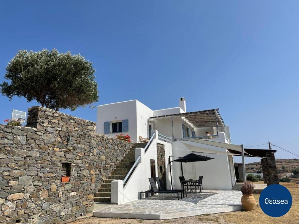 Theasea Suites - Ateliou - B&B Vári