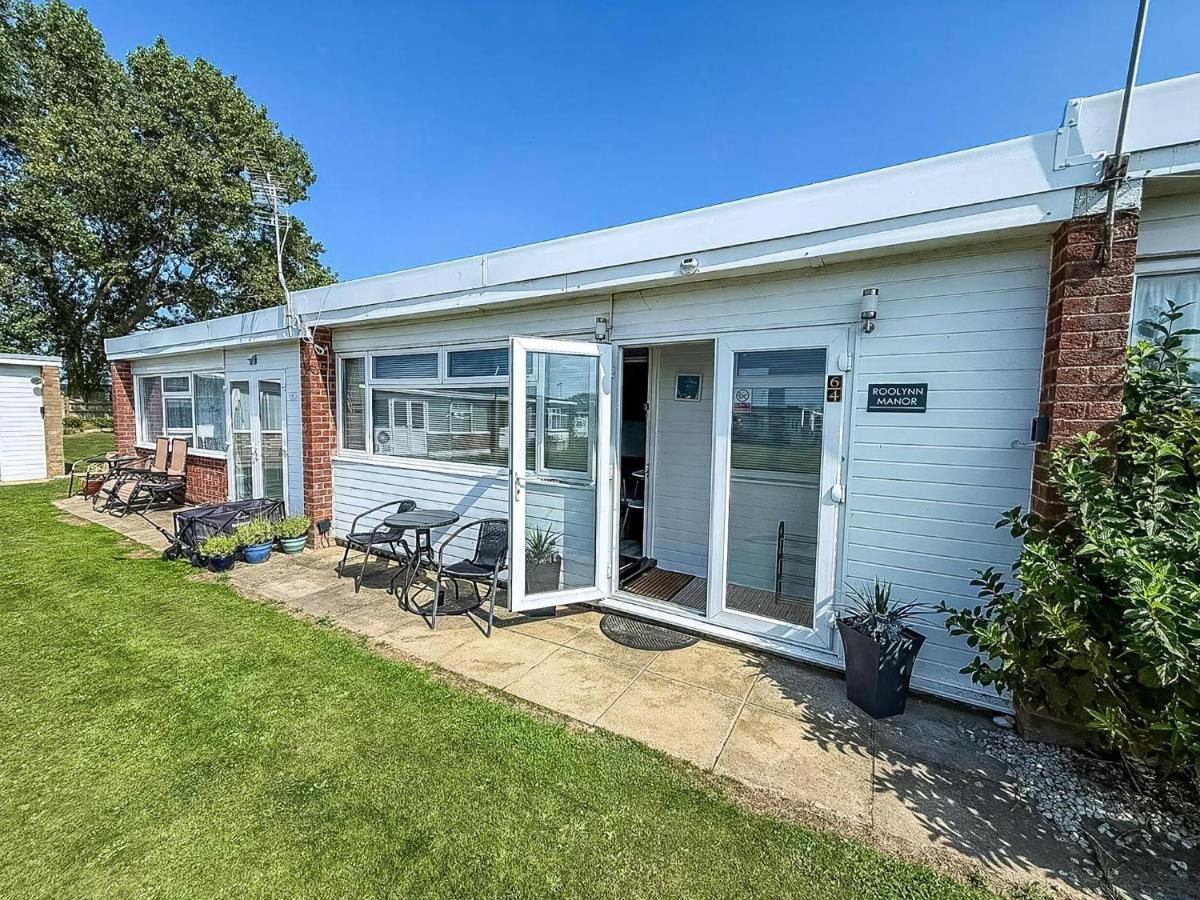 Modern 4 Berth Chalet At California Sands Near Scratby Beach Ref 52064Cs - B&B