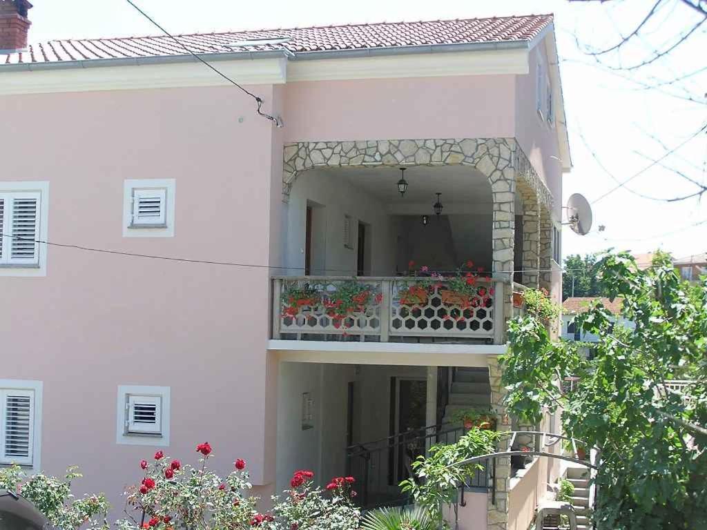Apartments in Silo - Insel Krk 35162 - Chambres d’hôtes Šilo