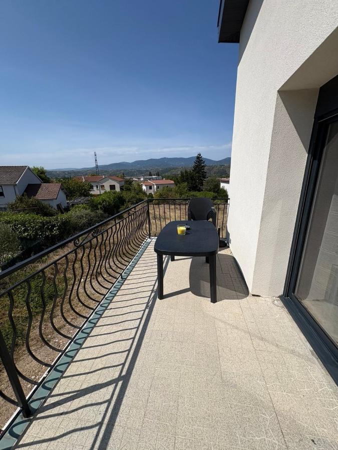 Vue Pilat - Moderne et neuf - 6 à 7 voyageurs - B&B