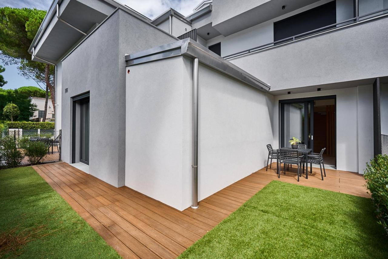 Superior One-Bedroom Apartment with Balcony