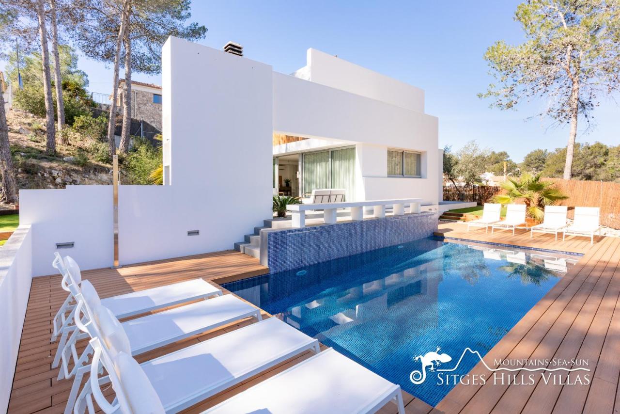 Stunning Villa Angeles with Private Pool and AC close to Sitges - Ferienwohnung Olivella
