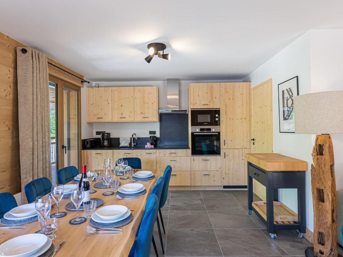 Appartement moderne près des pistes avec grande terrasse, 4 chambres, 3 salles de bain - Le Bettaix - FR-1-570-46 - Bed and Breakfast Praranger