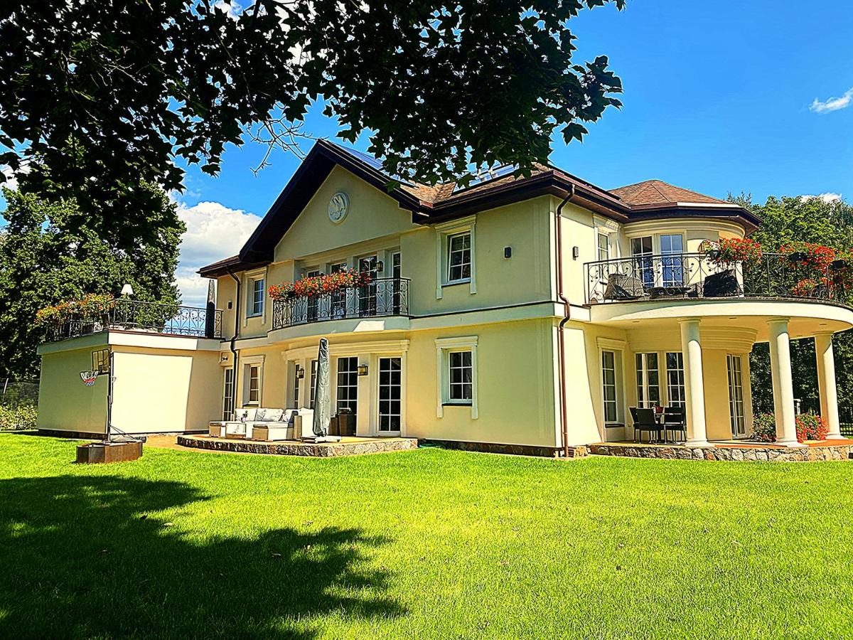Gulbės Apartamentai - B&B Anykščiai