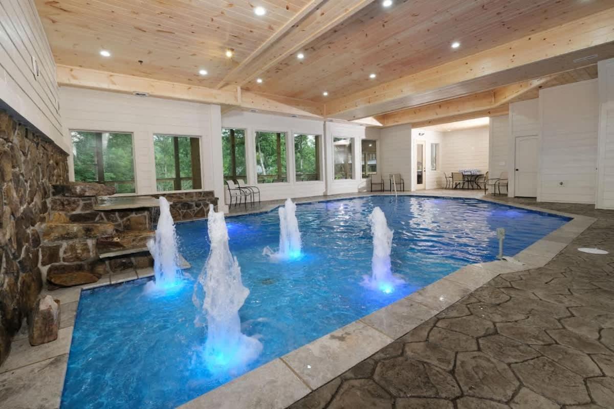 Sierra Cascades - Golf Course - Indoor Pool - Bed and Breakfast Sevierville