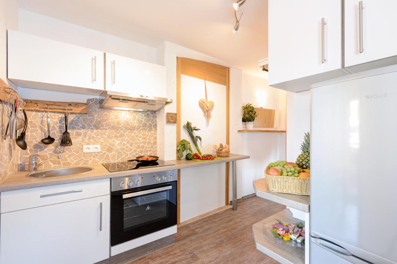 "Ferienwohnung Ess" - Annehmlichkeiten von 4-Sterne Familien-und Wellnesshotel Viktoria können mitbenutzt werden - Chambres d'hôtes Oberstdorf