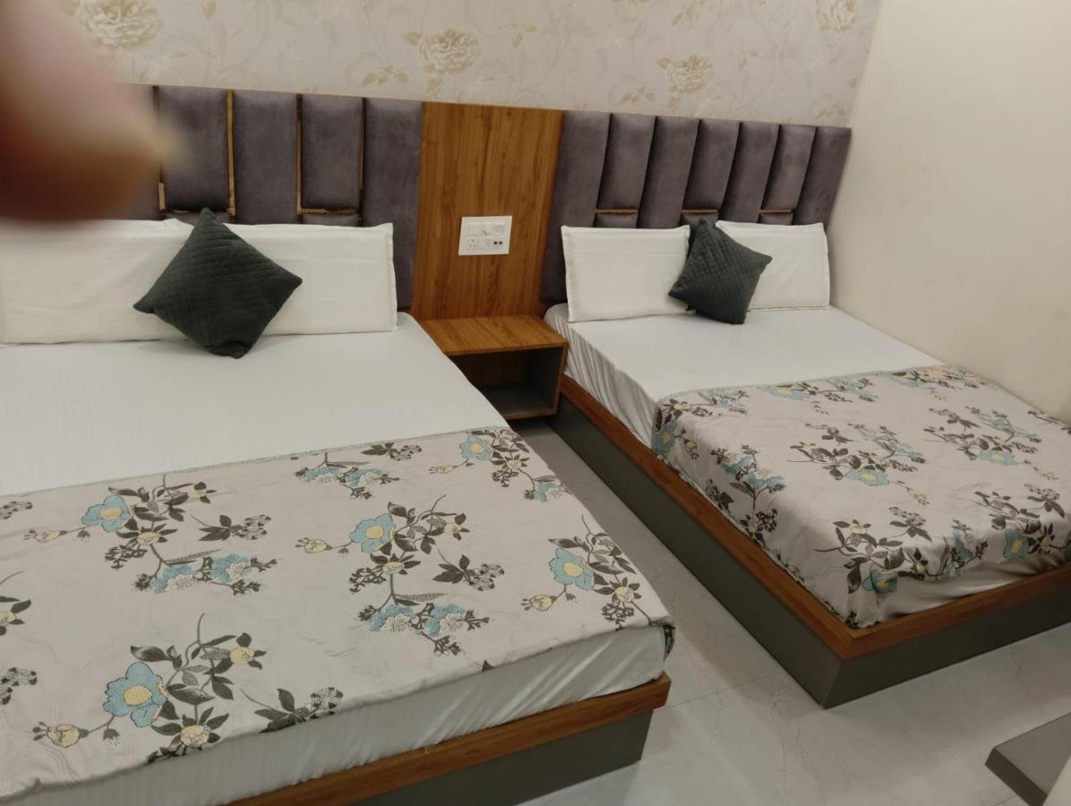 Chambre Familiale avec Salle de Bains Privative