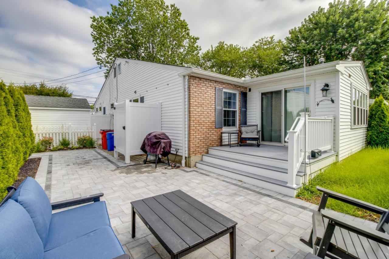 Cape May Quad with Grill - 7 Blocks to Beach! - B&B
