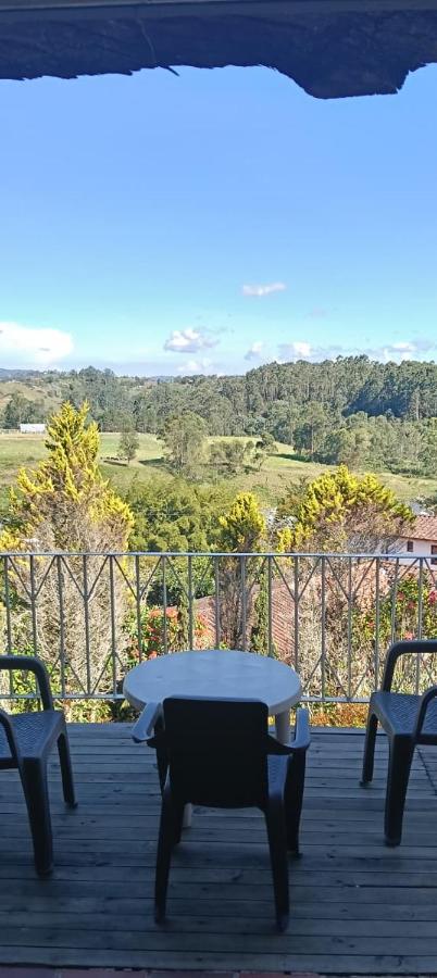 Linda Vista Los Pinos Cabaña - B&B Rionegro