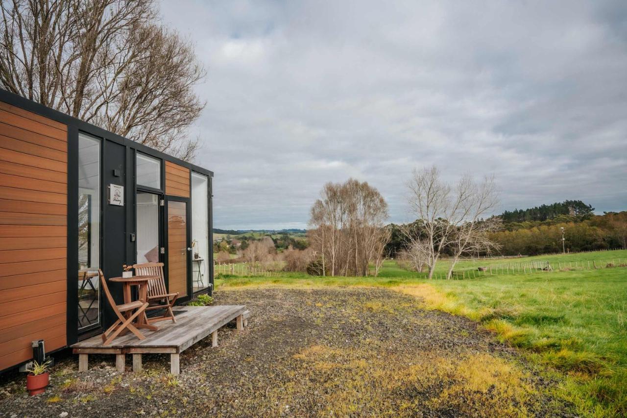 Kiwi Farm Cabin 1 by Tiny Away - B&B Waiteika