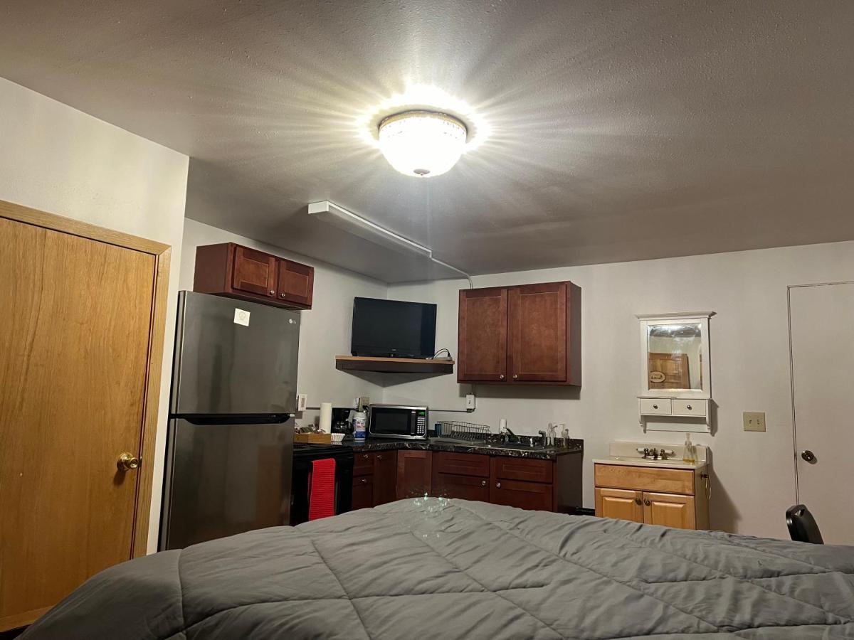 Bear Paw Inn - B&B Dillingham